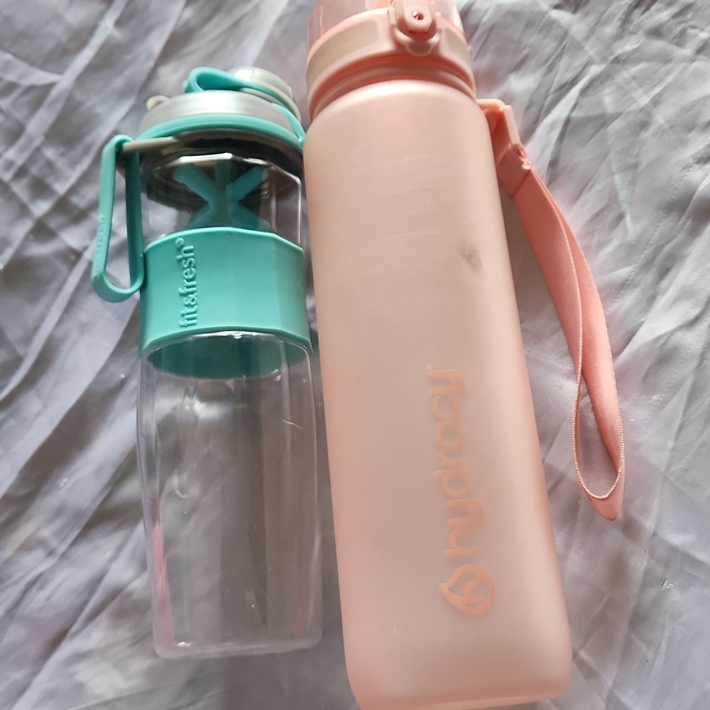 Fit & Fresh Water Bottle with Silicone Sleeve and Mixing Jack And Hydracy Bottle